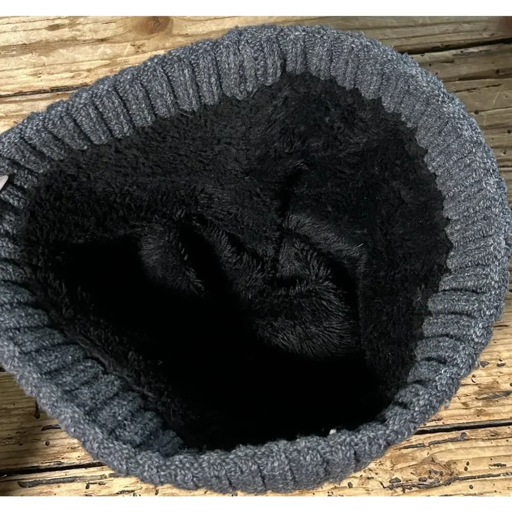 Vmevo Ribbed Knit Fleece Lined Beanie Hat NWOT